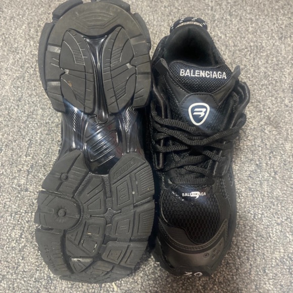Black Balenciaga runners size 9 us 39 eur - Picture 3 of 6